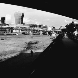 london stroll under blackfriars bridge